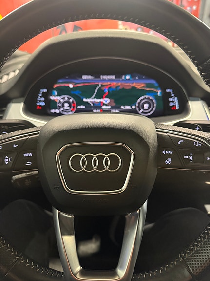 Audi Q7 8 of 18