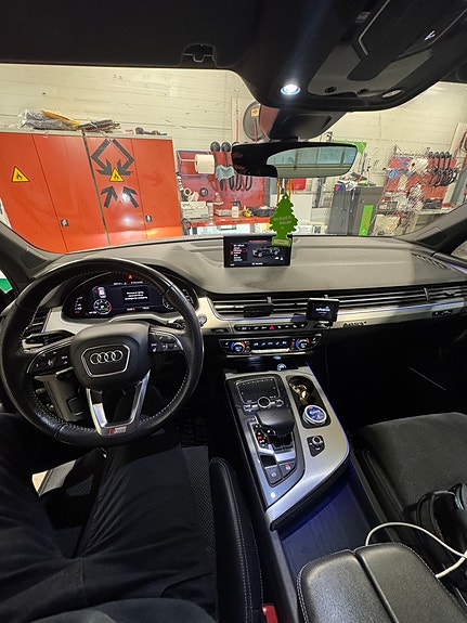 Audi Q7 11 of 18