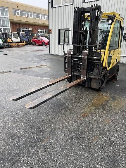 Hyster H 30 FT 2 of 5