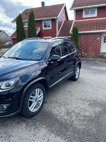 Volkswagen Tiguan 3 of 30