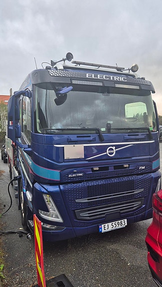 Volvo FME490 kW - 5 BATTERIER - 450kWh , 6X2, HELLUFT,  EFFER 395-8S OG PLAN MED STOLPESTATIV .  VURDERES SOLGT FOR KUNDE GRUNNET ENDRET  OPPDRAGS SPES ::: 4 of 11