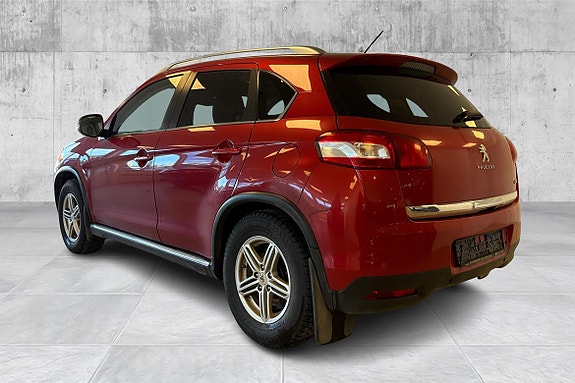 Peugeot 4008 3 of 18