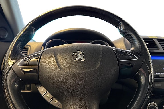 Peugeot 4008 14 of 18