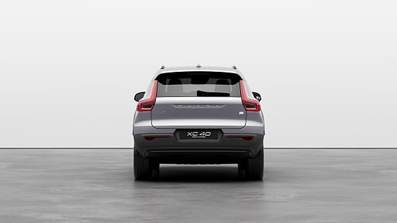 Volvo XC40 5 of 5