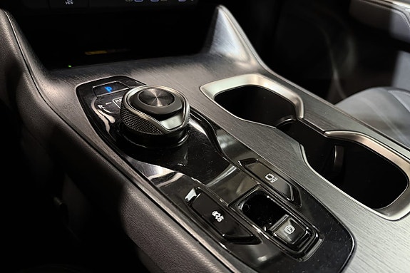 Lexus RZ300e 18 of 20