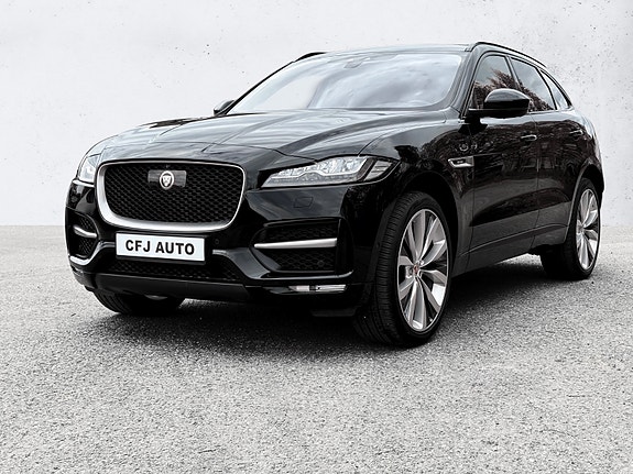 Jaguar F-PACE 2 of 30