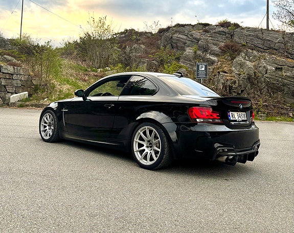 BMW 135i 24 of 30