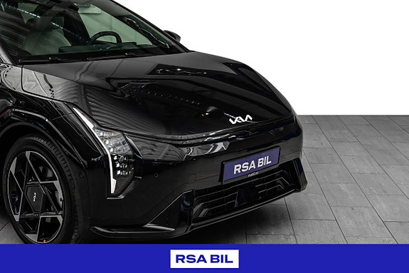 Kia EV4 3 of 30