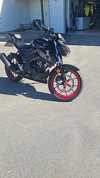 Suzuki GSX-S 125 6 of 10