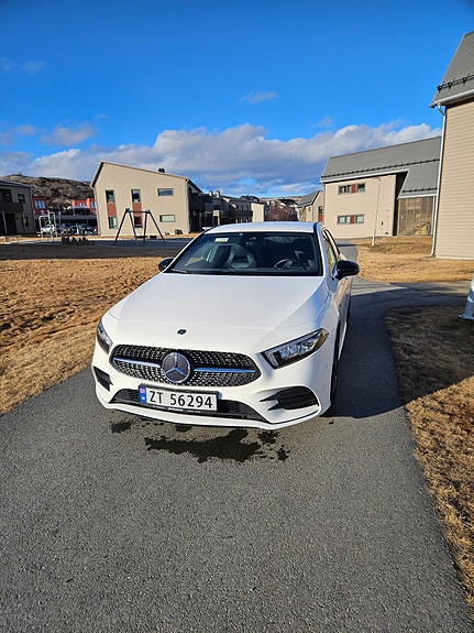 Mercedes-Benz A250 e 10 of 18