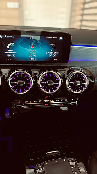 Mercedes-Benz A250 e 18 of 18