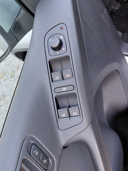 Volkswagen Tiguan 19 of 30