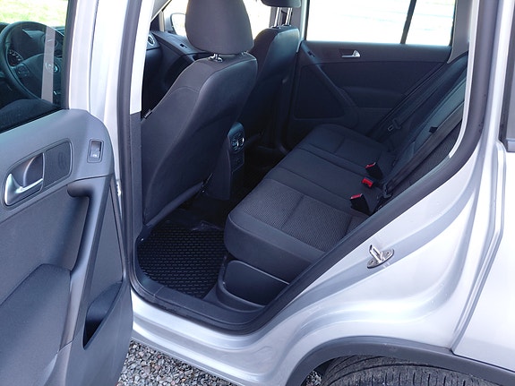 Volkswagen Tiguan 13 of 30
