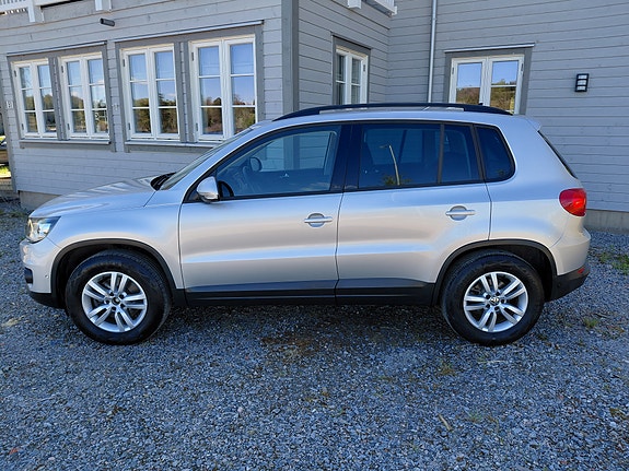 Volkswagen Tiguan 4 of 30