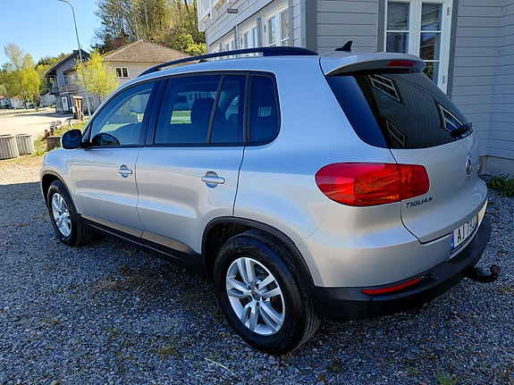 Volkswagen Tiguan 5 of 30