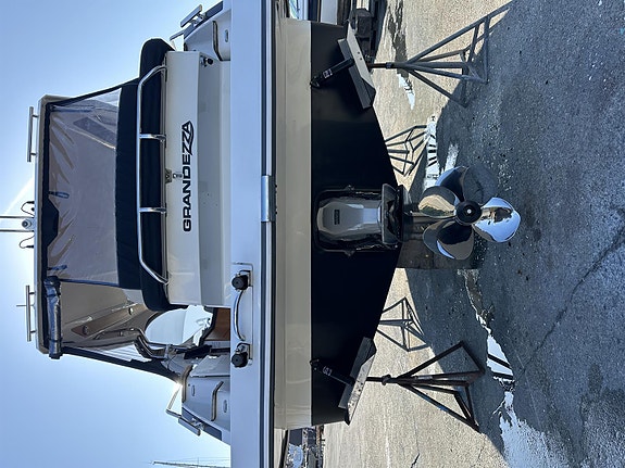2022. KUPP.NY PRIS . Grandezza 28 OC. Volvo Penta D4- 270 DPI. NÅ.1899.000.- STR 4 of 5