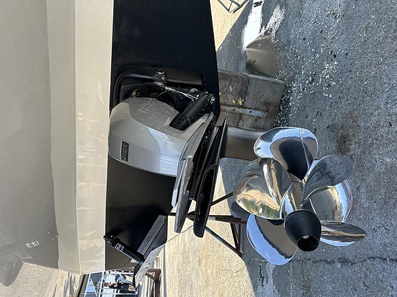 2022. KUPP.NY PRIS . Grandezza 28 OC. Volvo Penta D4- 270 DPI. NÅ.1899.000.- STR 3 of 5