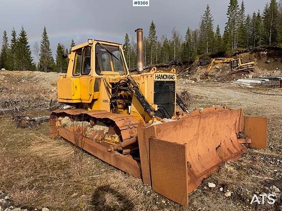 Hanomag K12DE bulldoser