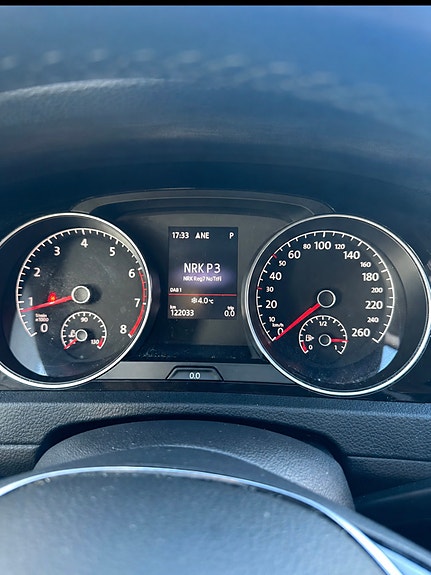 Volkswagen Golf VII 4 of 9