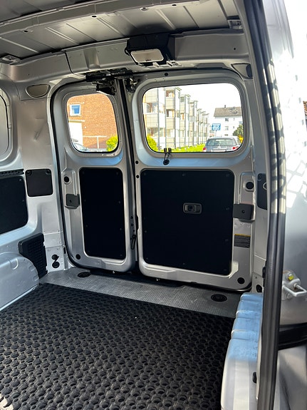 Nissan e-NV200 19 of 30