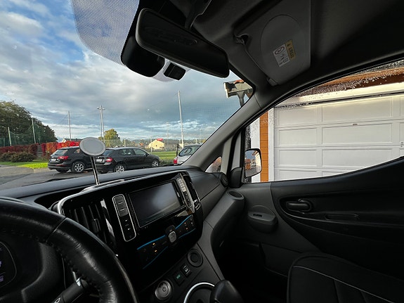 Nissan e-NV200 3 of 30