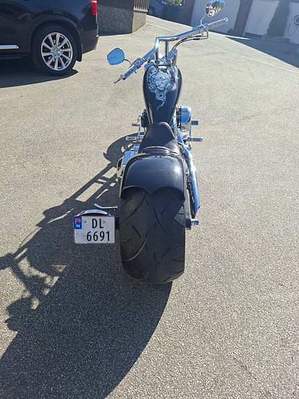 Harley-Davidson FXST Softail Standard / Custom 5 of 10