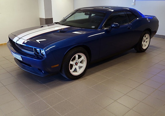 Dodge Challenger 3 of 29