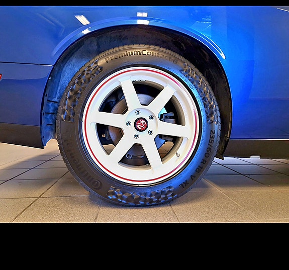 Dodge Challenger 11 of 29