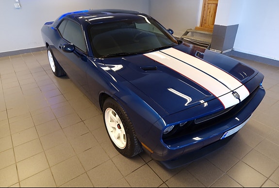 Dodge Challenger 8 of 29