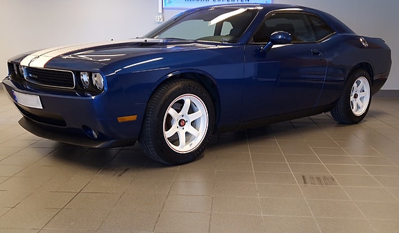 Dodge Challenger 7 of 29