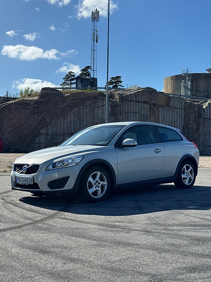 Volvo C30 3 of 5