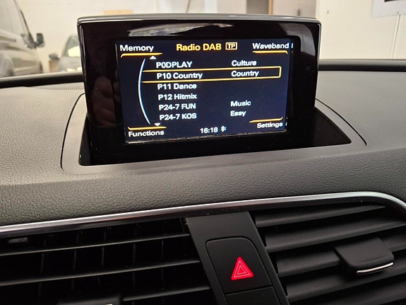 Audi Q3 10 of 16