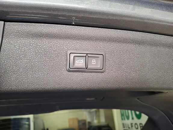 Audi Q3 6 of 16