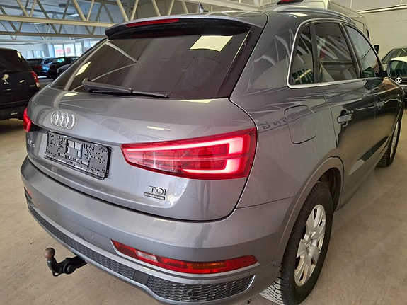 Audi Q3 4 of 16