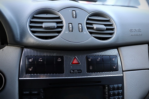 Mercedes-Benz CLK-Klasse 21 of 30