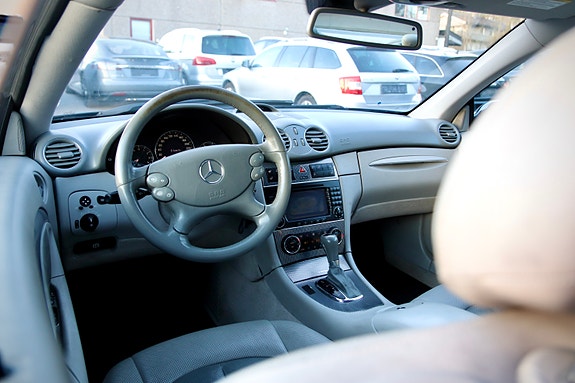 Mercedes-Benz CLK-Klasse 11 of 30