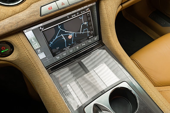 Fisker Karma 26 of 30