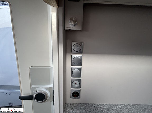 Adria ADORA 572 UT Overståer kampanje! 28 of 30