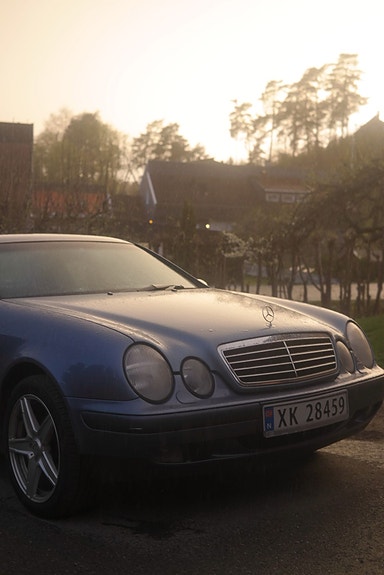 Mercedes-Benz CLK230 7 of 24