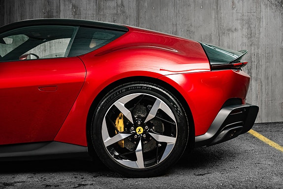 Ferrari 12Cilindri 12 of 30
