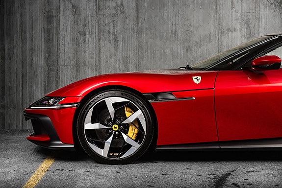 Ferrari 12Cilindri 11 of 30