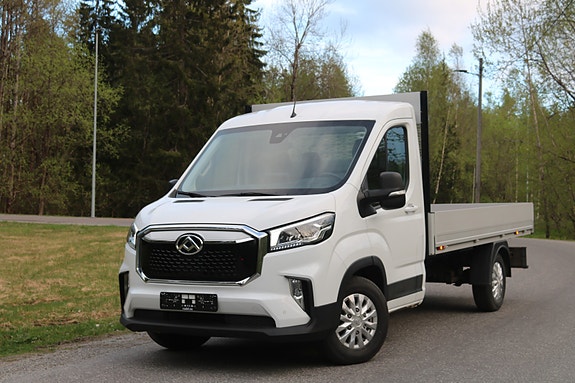 Maxus e-Deliver 9 2 of 18
