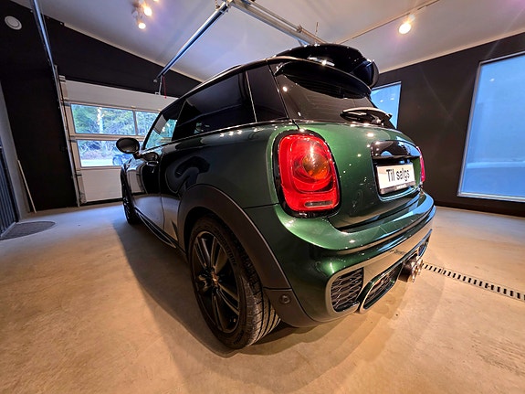 MINI Cooper S 5 of 5