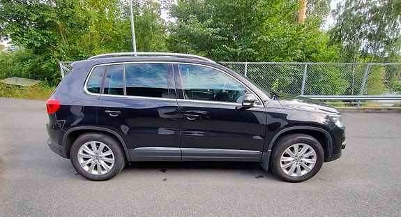 Volkswagen Tiguan 4 of 21