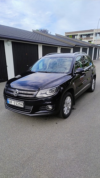 Volkswagen Tiguan 2 of 21