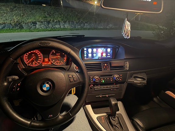 BMW 320xd 5 of 5
