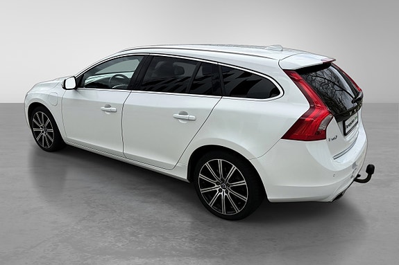 Volvo V60 9 of 30