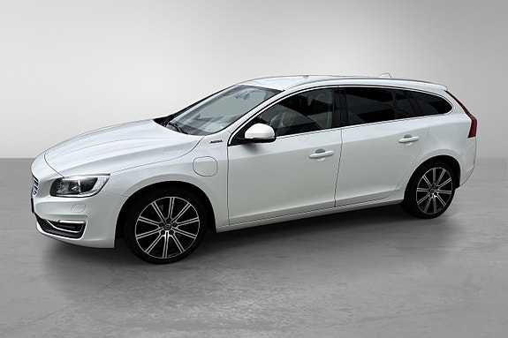 Volvo V60 11 of 30