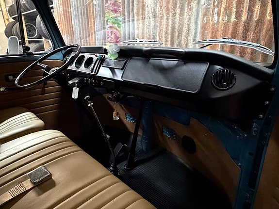 Volkswagen Transporter 26 of 30