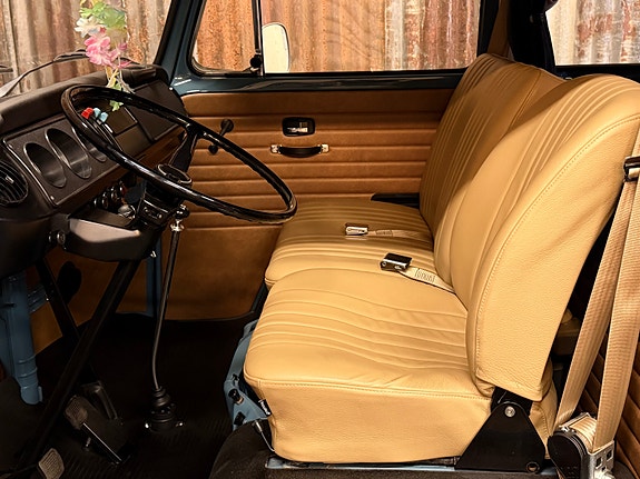 Volkswagen Transporter 17 of 30